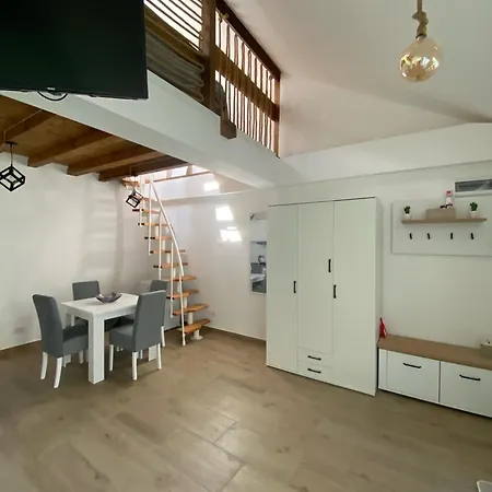 Stab 2 Centre Apartment *